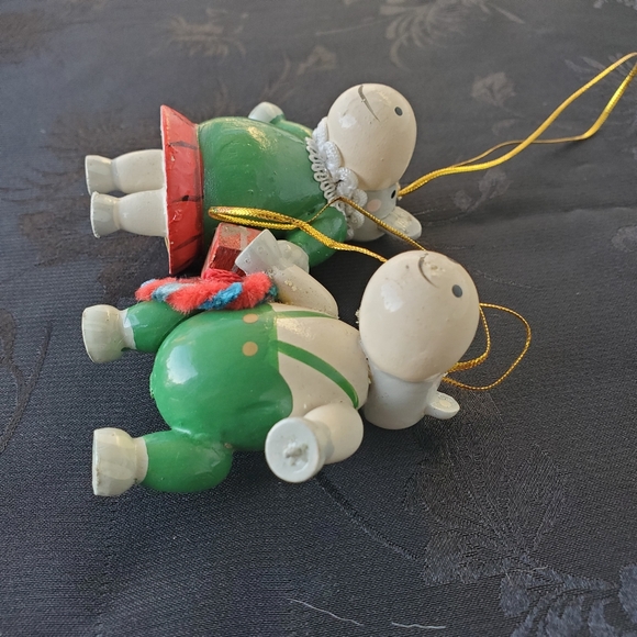 2 Hippopotamus Wood Christmas Ornaments 3" Vintage Hippo Green Red Wooden Couple - Picture 3 of 8